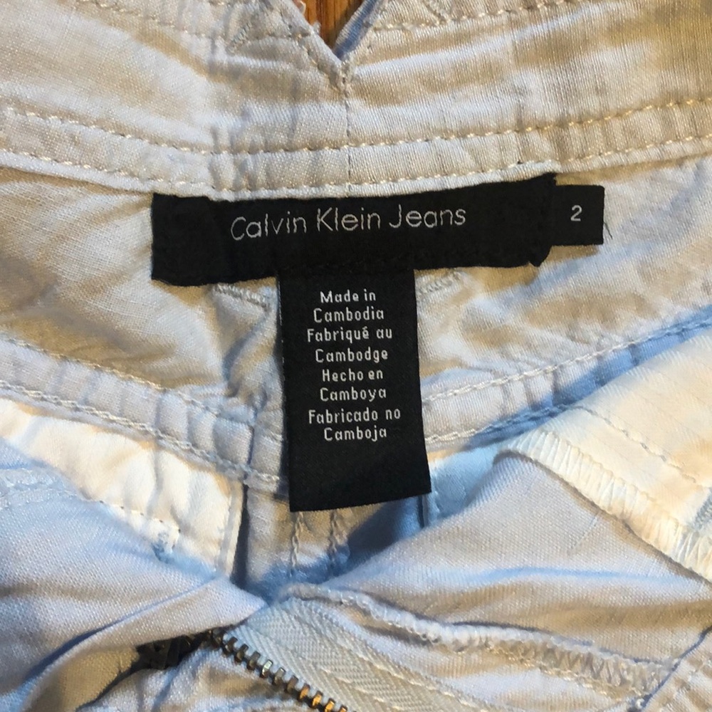🦋Calvin Klein Light Blue Linen Short - Picture 4 of 4